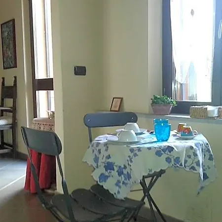 Anna Collecchio